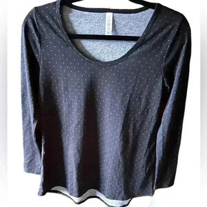 Lularoe XXS black Lynnae long sleeve t-shirt with grey micro dots. NWT